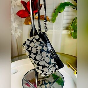 Coach Corner Zip Wristlet Black and Grey